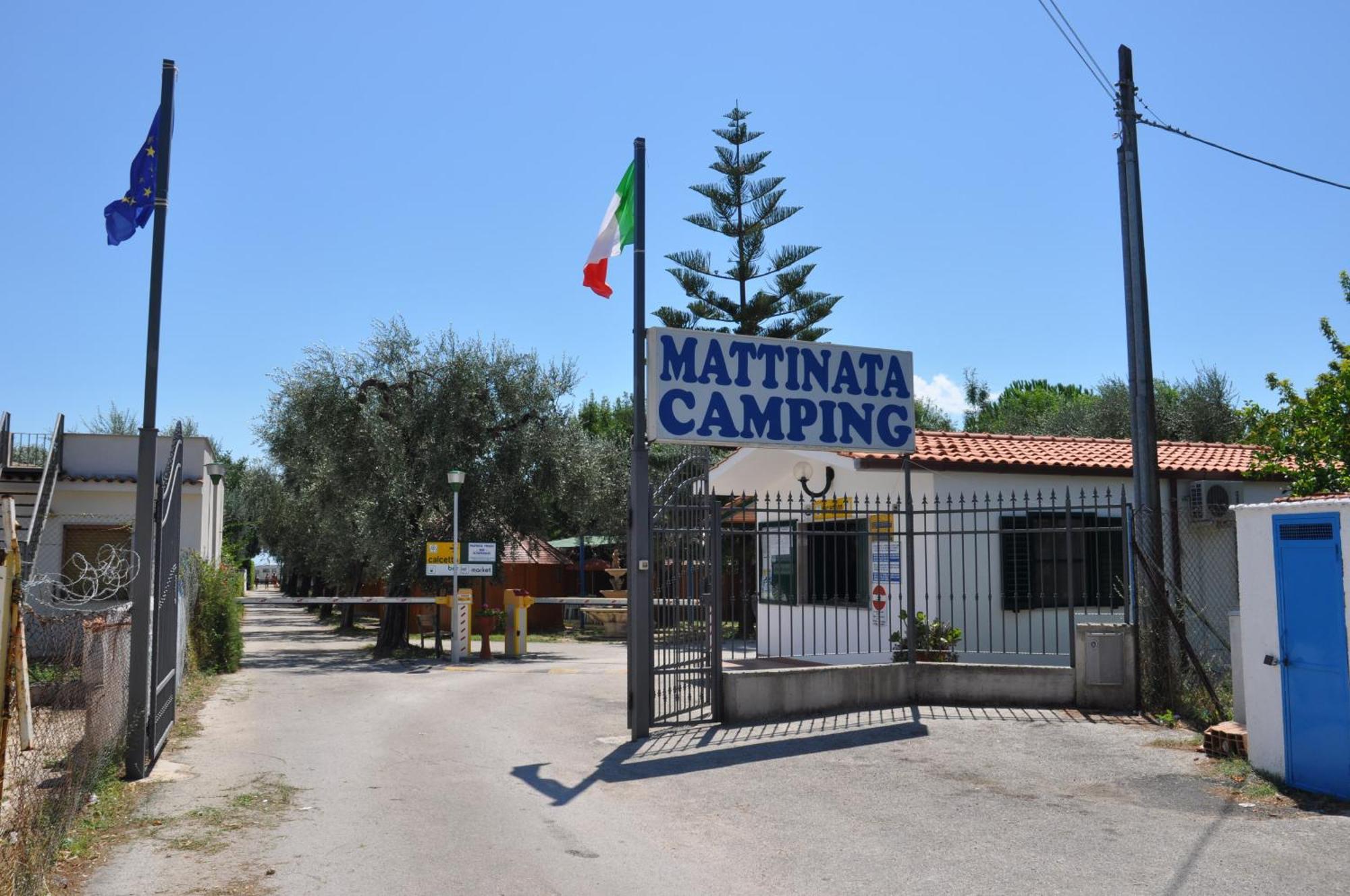 Mattinata Camping Exteriör bild